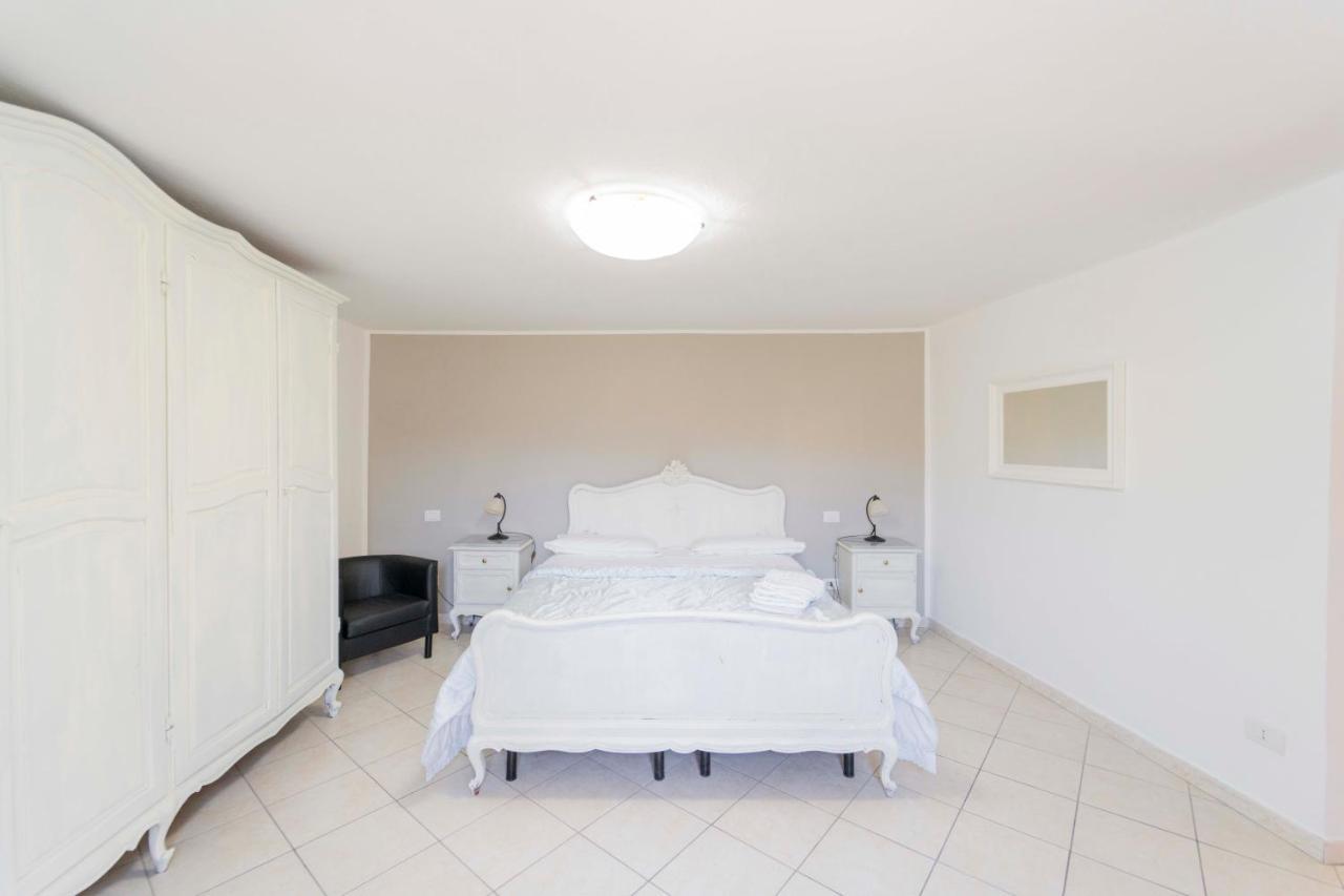 Casa Vacanza Il Portico モネーリア エクステリア 写真