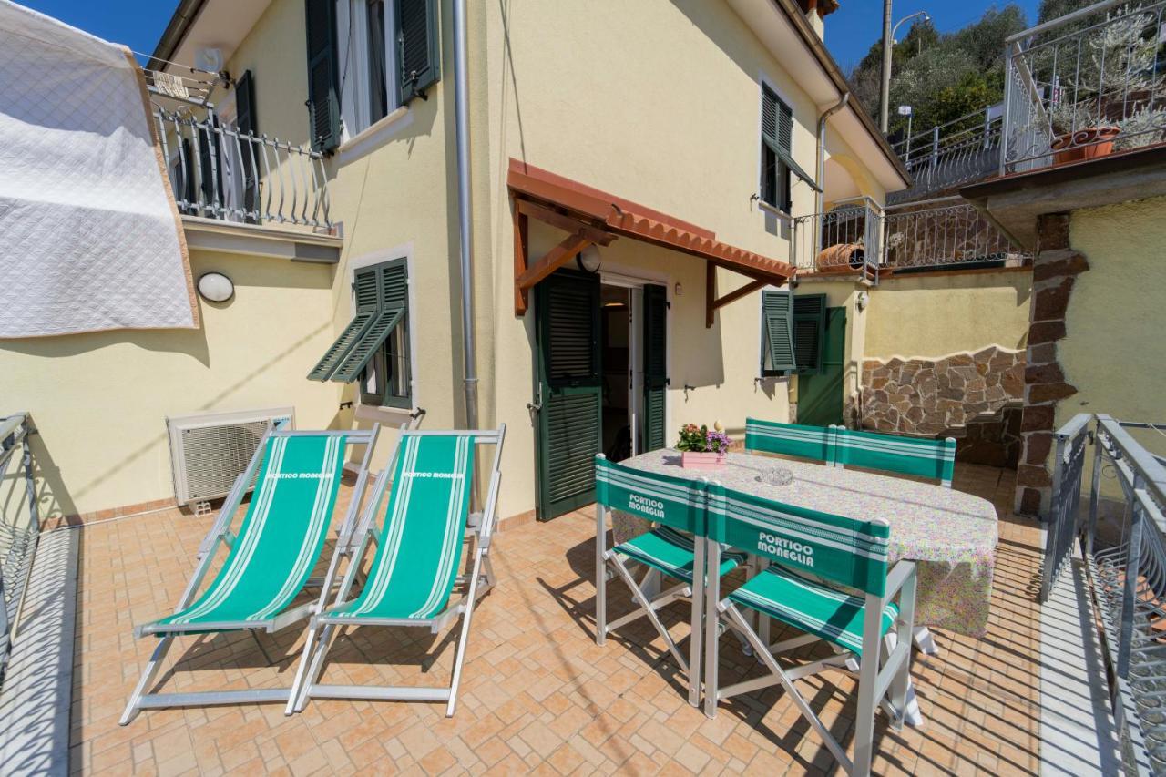 Casa Vacanza Il Portico モネーリア エクステリア 写真